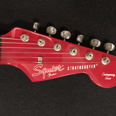 Fender MIJ JV Squier 1983 Vintage Stratocaster 1983 Red image 6