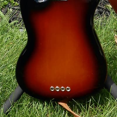 Fender Vintera '60s Mustang Bass 2019 - Present - 3-Color Sunburst image 9