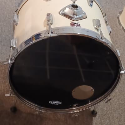 Tama Swingstar 13 across by 12 deep Tom Drum Japan Red Badge