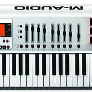 M-Audio Axiom Air 61 | Reverb