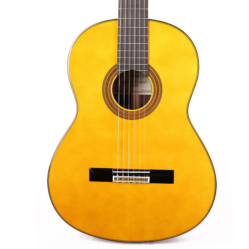 Yamaha GC32S European Spruce and Rosewood Classical Guitar Natural image 1