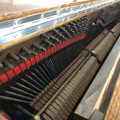 Pianoforte verticale Kimball vintage color tigrePianoforte verticale Kimball vintage color tigre  