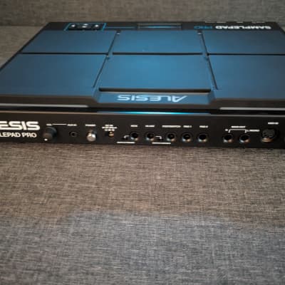 Alesis SamplePad Pro 8-Pad Percussion and Sample-Triggering Instrument 2010s - Black image 3
