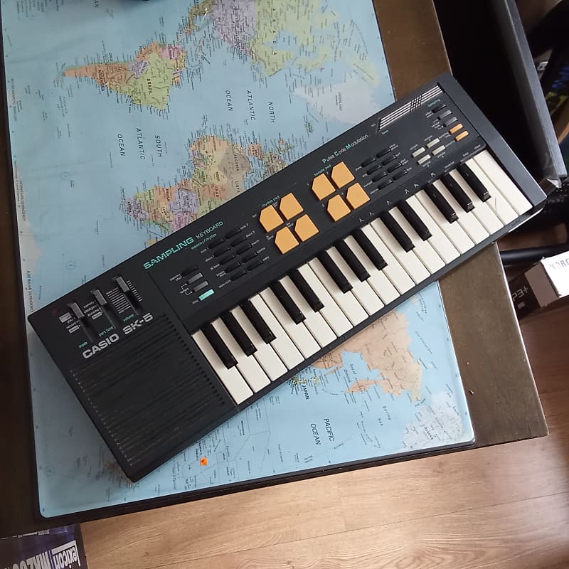80s Casio SK 5 Sampling Keyboard AKA SK 1 mk.2 made in Japan