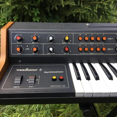 Vermona Synthesizer vintage German analog keyboard image 4