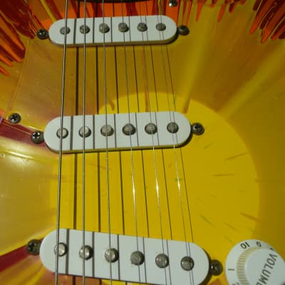 Fender FSR "Splattercaster" Standard Splatter Stratocaster with Rosewood Fretboard 2003 - 2004 Daphn image 13