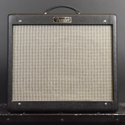Fender Blues Junior III 15-Watt 1x12