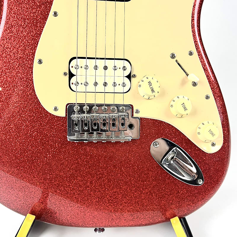 Squier Bullet Stratocaster HH | Reverb