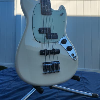 Fender Player Mustang Bass 2016 - Olympic White image 1