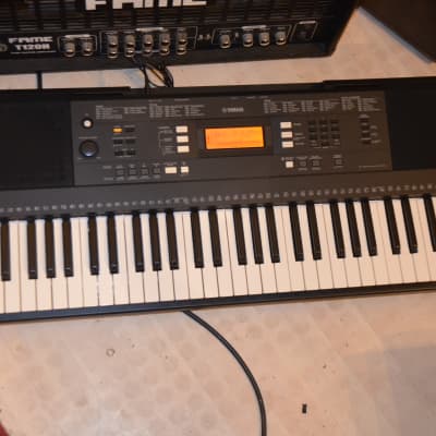 Yamaha Keyboard PSR E343