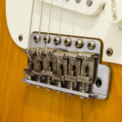 Fender 40th Anniversary American Vintage '54 Stratocaster Sunburst 1994 image 11