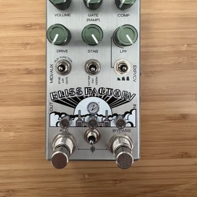 Chase Bliss & ZVEX The Bliss Factory - Pedal Movie Exclusive