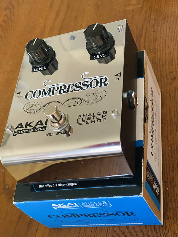Akai Analog Custom Shop Compressor Effe 2000 image 1