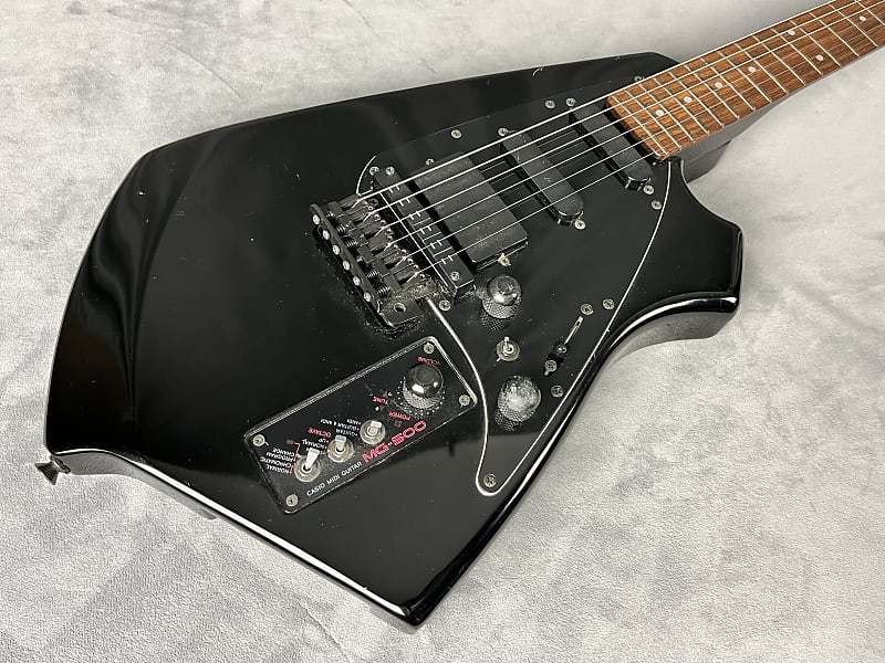 [超レアもの！] CASIO MIDI GUITAR ☆☆MG-500☆☆ 1988 Casio MG-500 MIDI Guitar | MyRareGuitars.com