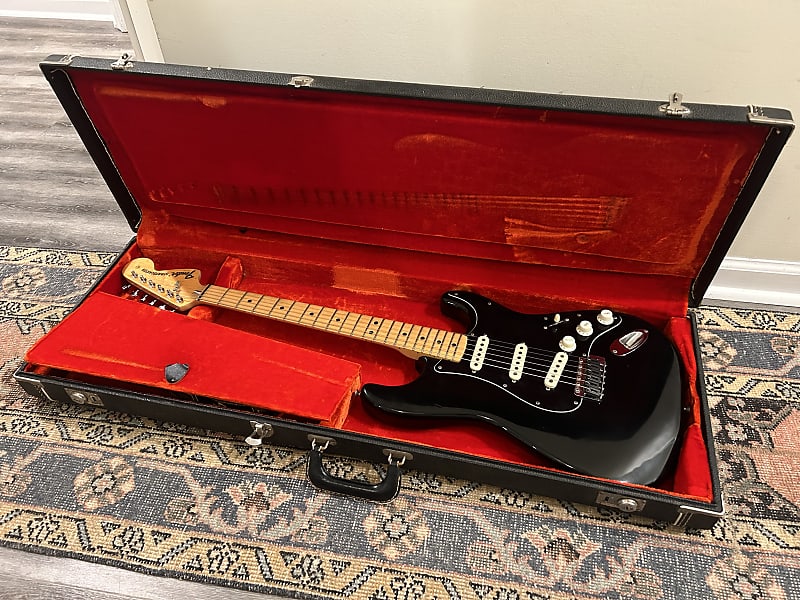 Vintage Fender Stratocaster  1975-1976  Tuxedo Black image 1