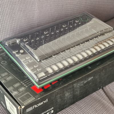 Roland TR-8 + decksaver