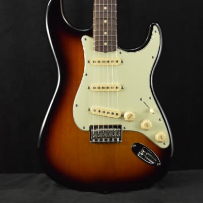 Fender Robert Cray Stratocaster 3-Color Sunburst Rosewood Fingerboard image 1