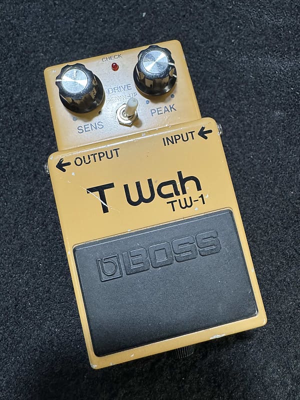 Boss TW-1