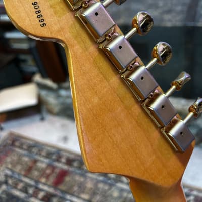 Fender Stevie Ray Vaughan Stratocaster with Brazilian Rosewood Fretboard 1992 - 3-Color Sunburst image 19
