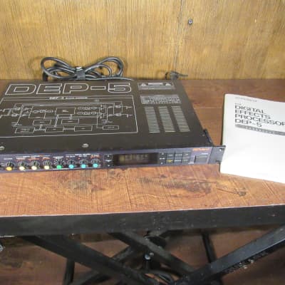 Roland DEP-5 Digital Effects Processor Rack Mountable With Owners Manual