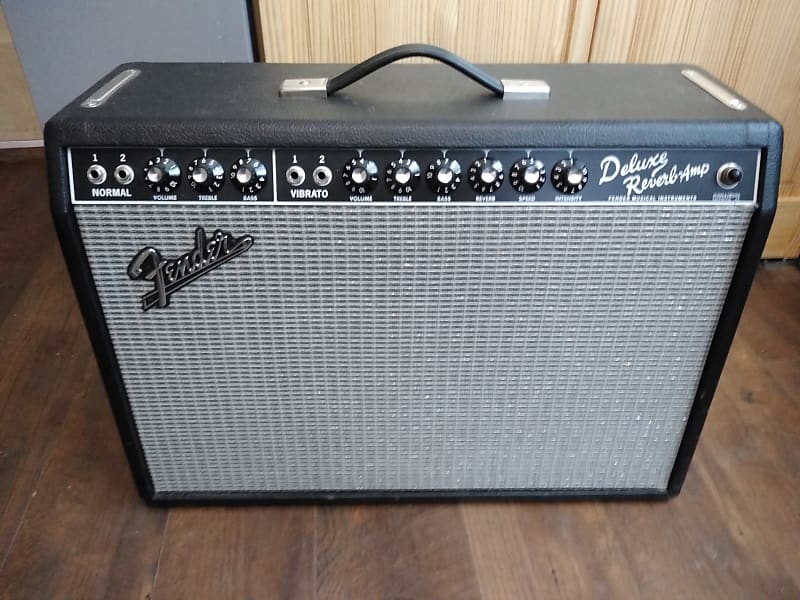 Fender '65 Deluxe Reverb Reissue With Celestion Greenback Reverb