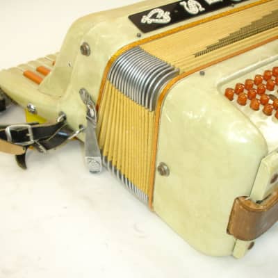AS IS Lois Accordion, Pearl w/ Case image 18