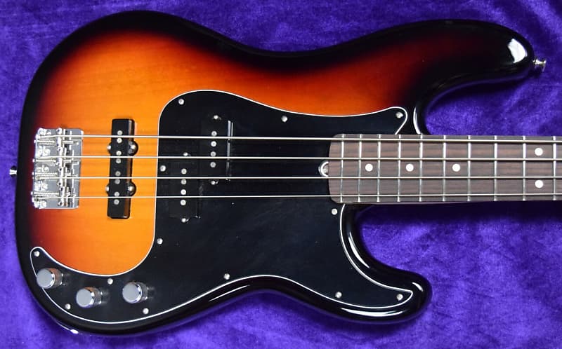 Fender American Performer Precision, 3-Tone Sunburst w/ Rosewood *Factory Cosmetic Flaws = Save$ image 1
