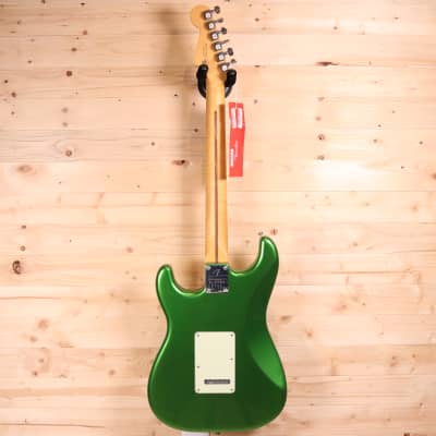 Fender Player Plus Stratocaster HSS - Maple Fingerboard, Cosmic Jade image 11