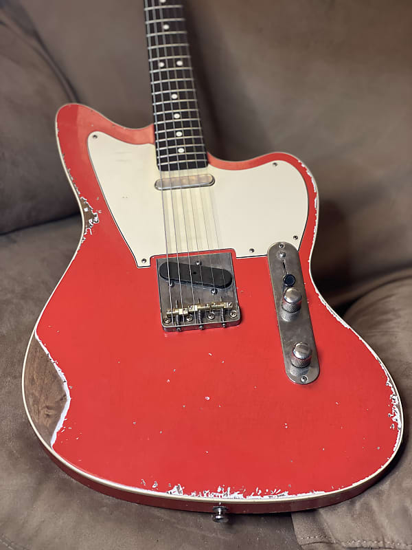 Fiesta Red MJT Relic Offset Telecaster / Telemaster w/ Fender American  Professional Rosewood Neck | Reverb Deutschland