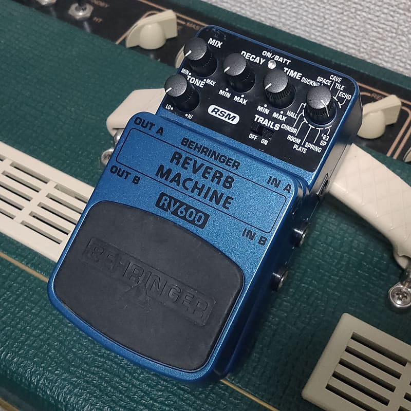 Behringer RV600 Reverb Machine Pedal | Reverb Canada