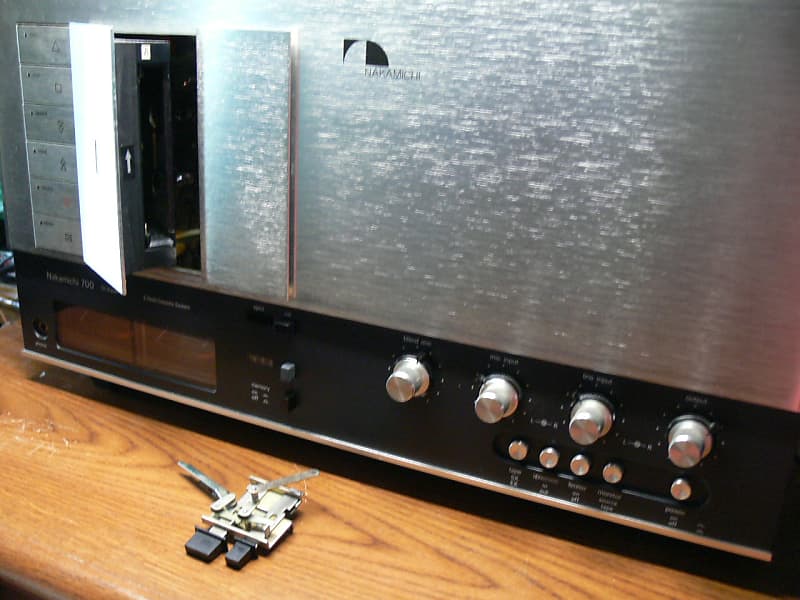 nakamichi 700