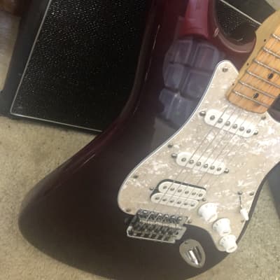 Fender Stratocaster 2001 Player Series  Burgundy /w relic image 2