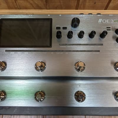 Mooer GE 300 Lite Amp Modeling & Multi Effects w/ Box and Adapter