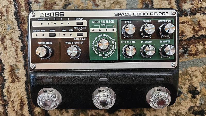 Boss RE-202 Space Echo