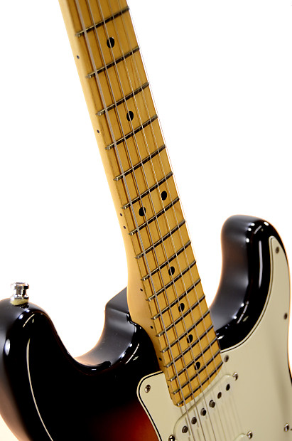 Fender Stratocaster2T サンバースト 楽天市場】Fender Vintera II 70s Stratocaster -3-Color