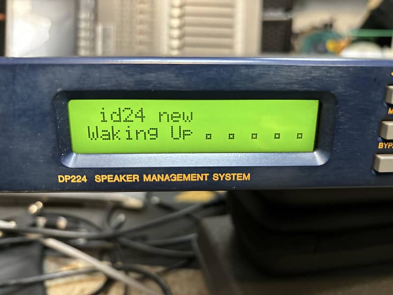 XTA DP224 ジャンク XTA DP224 Digital Loudspeaker Processor - Several available