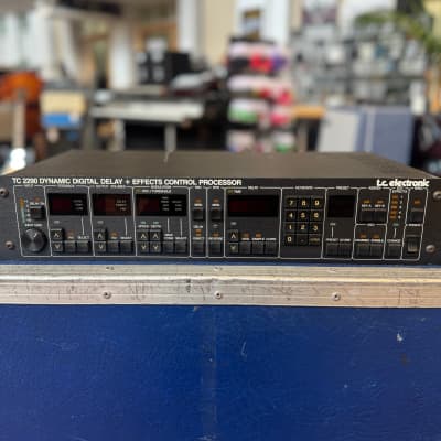 ギター KORG DL8000R Digital MultiTap Delay KORG DL8000R Digital Multi Tap Delay Processor w/ power