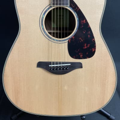 Yamaha FG830 Solid Top Dreadnought Acoustic Guitar Gloss Natural image 2