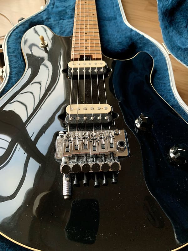 ギター Peavey USA Wolfgang Standard Pad Pend s-l400.jpg