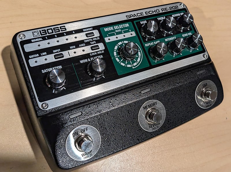 Boss RE-202 Space Echo