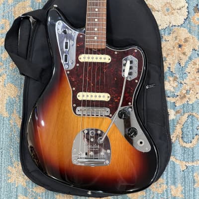 Fender Classic Player Jaguar Special with Pau Ferro Fretboard 2018 - 2019 - 3-Color Sunburst image 3