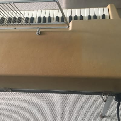 Wurlitzer 200 Electric Piano 1969 Beige Complete with Bench and Cases image 6