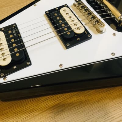 Edwards (by ESP) Flying V '67 Black (E-FV-120D) | Reverb Edwards (by ESP) Flying V '67 Black (E-FV-120D) | Reverb