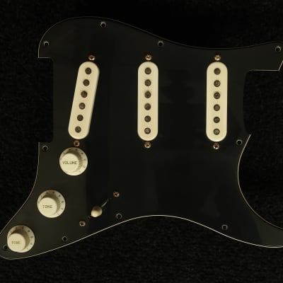 Stratocaster / Strat  Aged Loaded Guard / Loaded Pickguard 1974 Black - Aged - Relic image 1