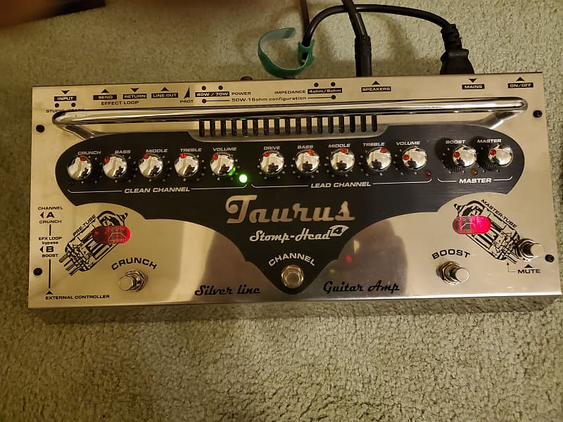 Taurus Stomp-Head 4 - Silver with Hard Case