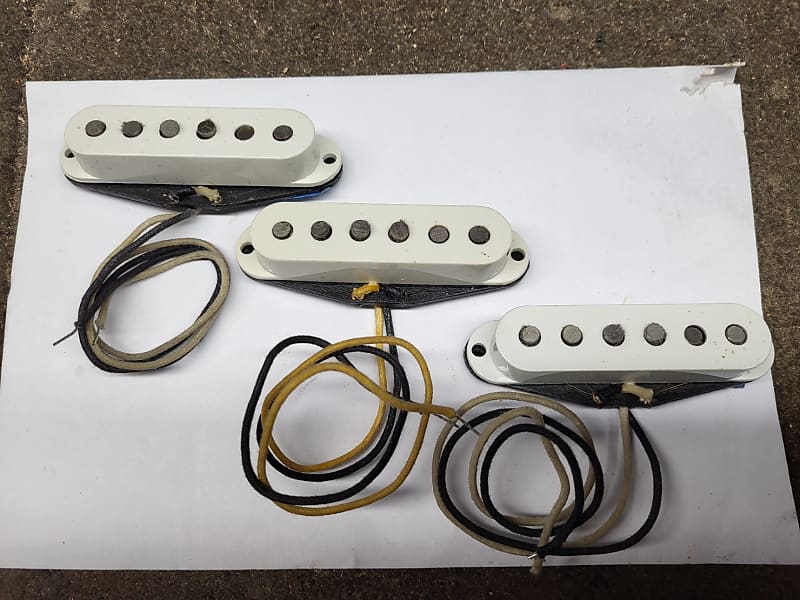 Fender (3) Custom Shop Stratocaster Pickups 2015 (?) Black Reverb