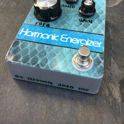 Teebtone Systech Harmonic Energizer Clone 2020 Teal/Light Blue - Hand wired and painted image 2