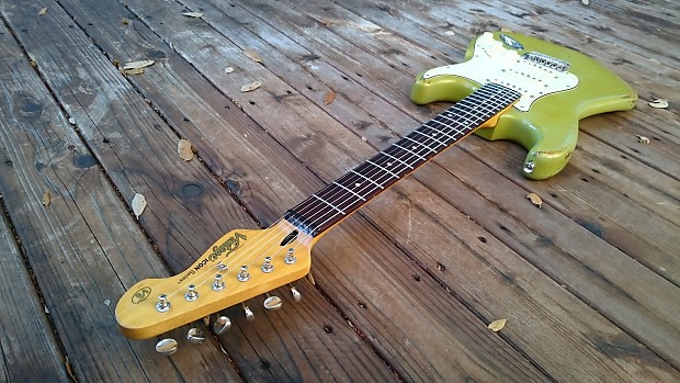 Vintage deals brand stratocaster