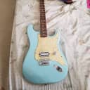 Tom Delonge Fender Stratocaster 2002 Daphne Blue Signature Strat