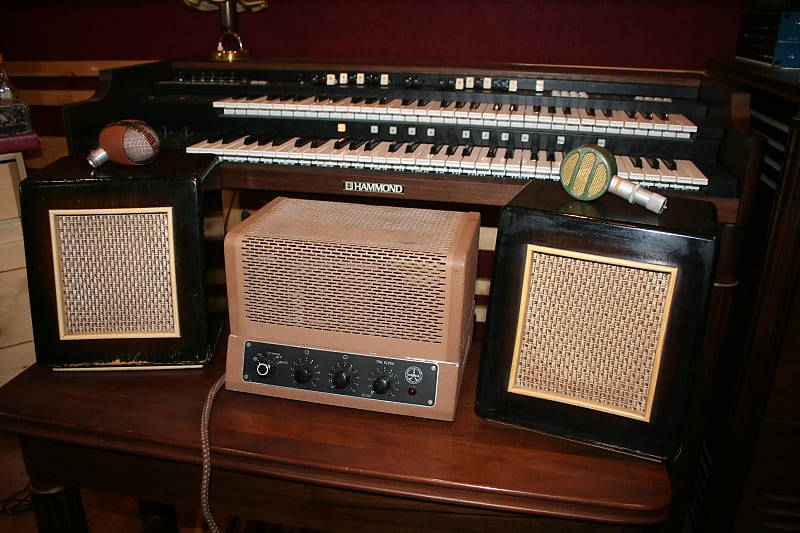 Rare Tesla KZ8 Tube Amplifier  			